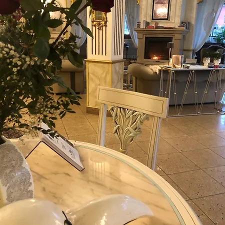 Hotel Vandelli 3*
