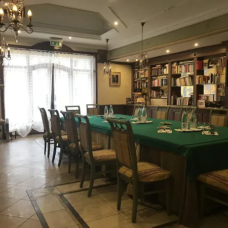 Hotell Vandelli Pavullo nel Frignano