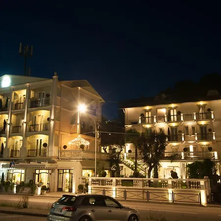 Отель Vandelli 3*